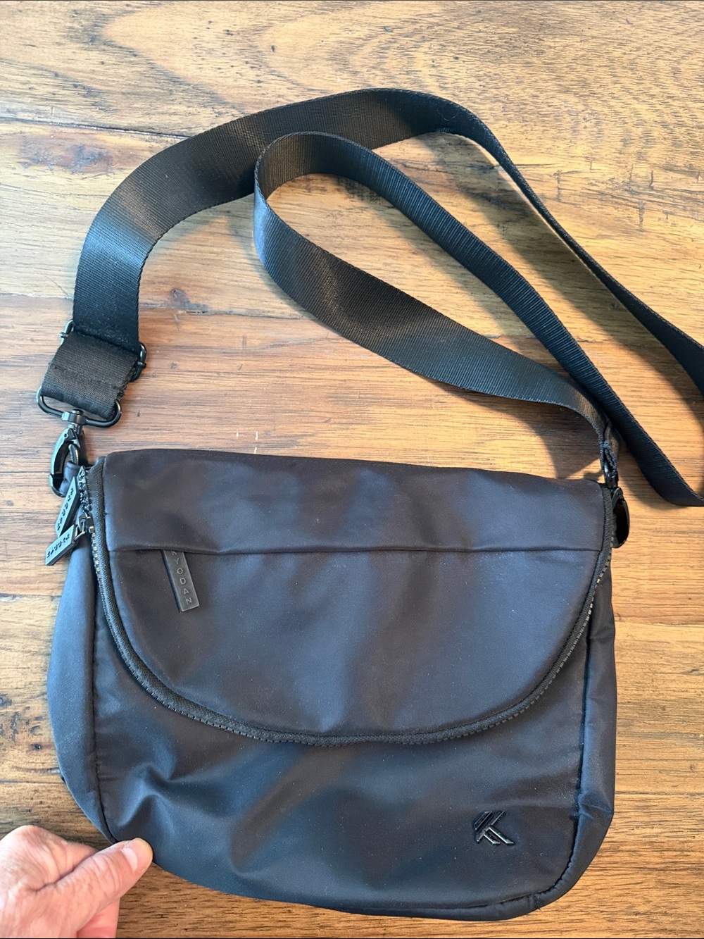 Kyodan shoulder bag.